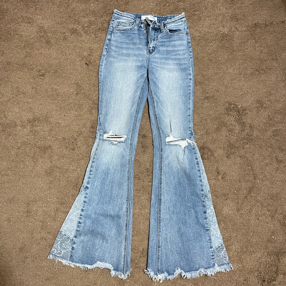 BRIDGE BY GLY— SUPER FLARE jeans SIZE 28